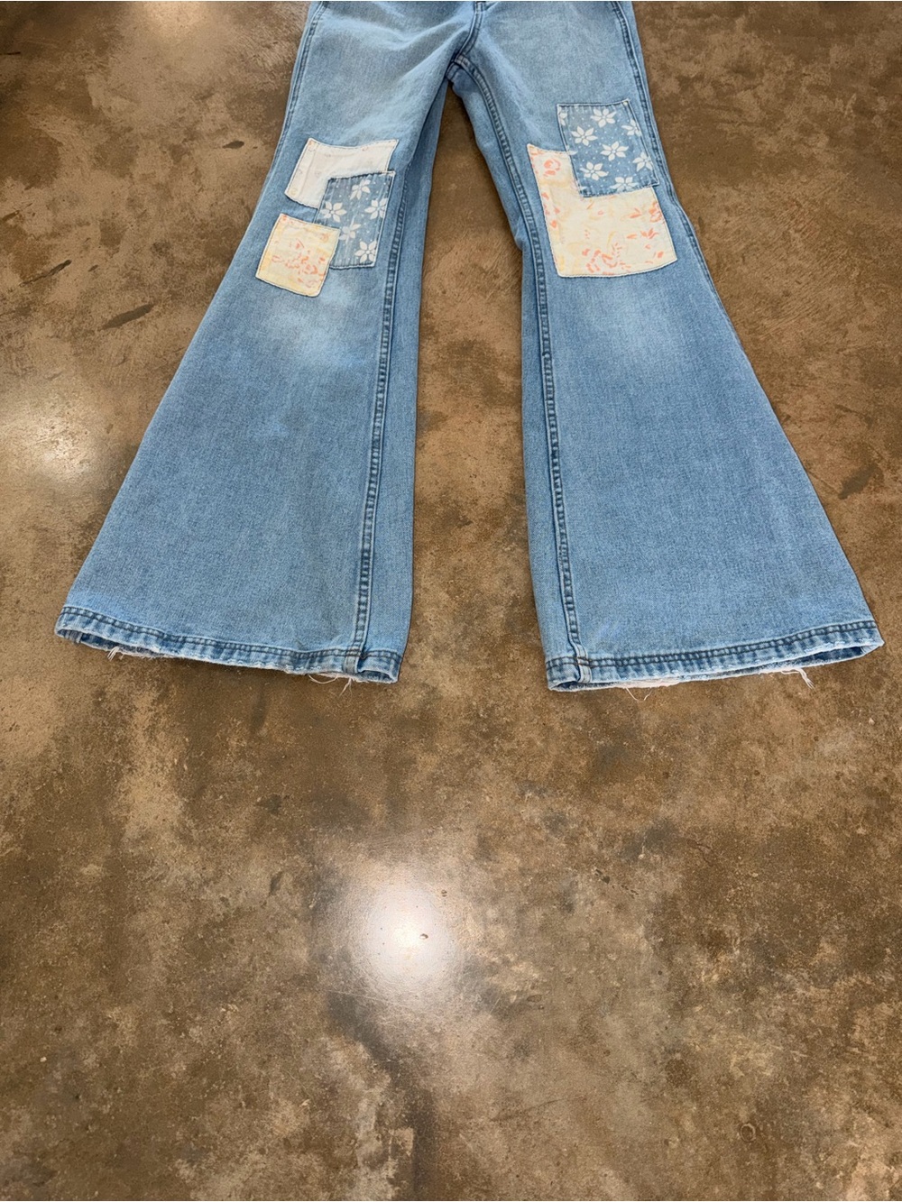 Wrangler x Billabong Floral Patchwork Flare Jeans 25 High Rise Wide Leg Boho - Picture 8 of 13
